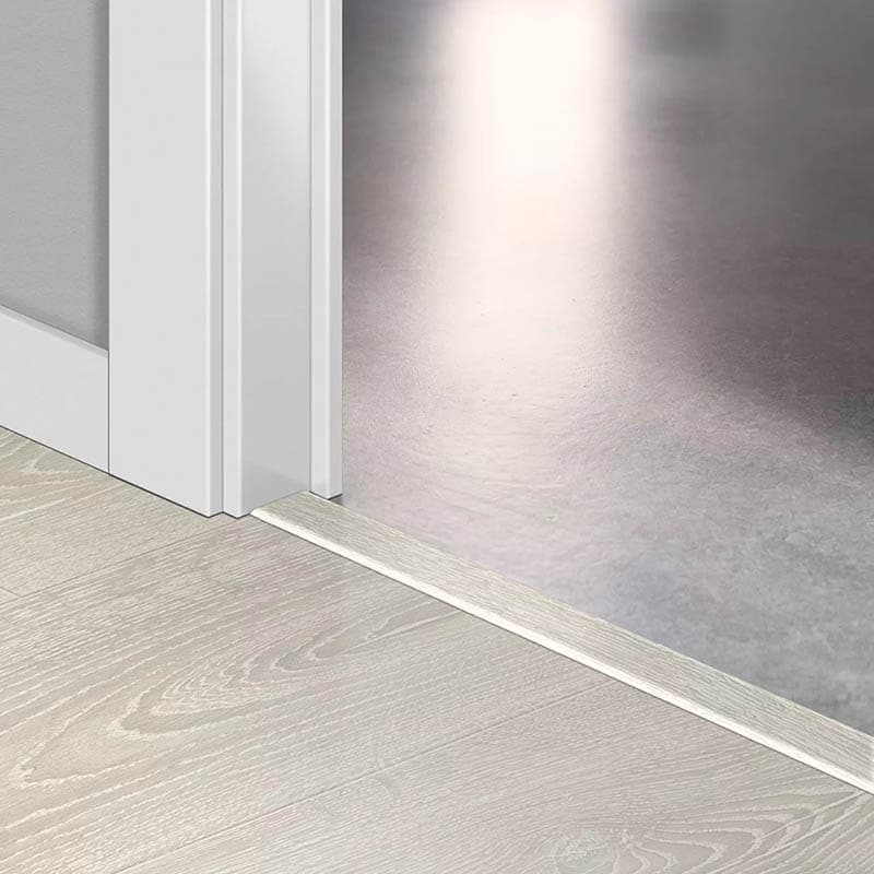 Лайстна MDF Incizo 3559 Дъб лека патина Класик QSINCP03559 2.15м