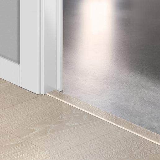 Лайстна MDF Incizo 3555 Дъб Валей светлокафяв QSINCP03555 2.15м