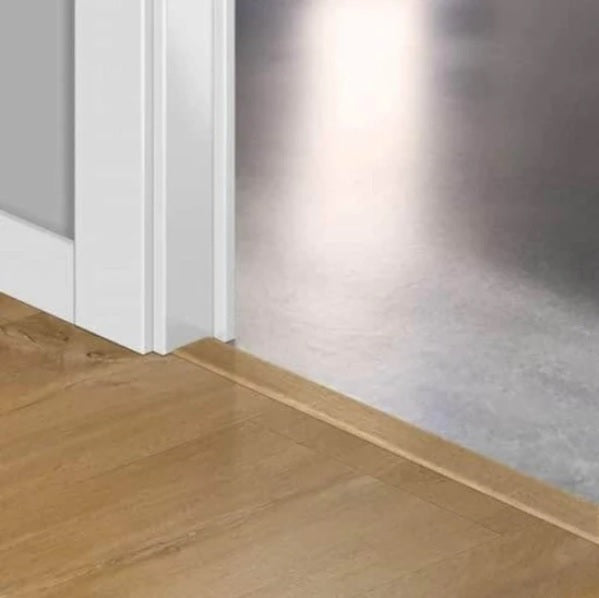 Лайстна PVC Incizo 40039 Дъб каньон QSVINCP40039 2.00м