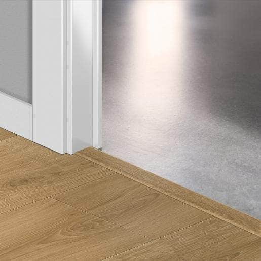 Лайстна MDF Incizo 4762 Дъб натурален топъл четкан QSINCP04762 2.15м