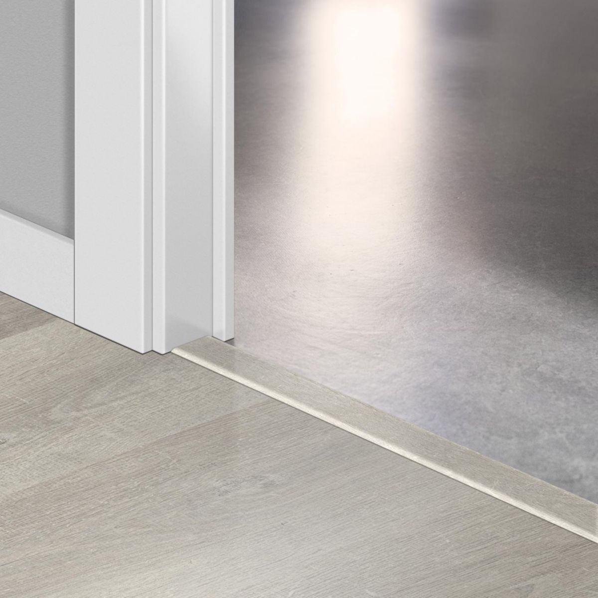 Лайстна MDF Incizo 3990 Дъб Венеция светъл QSINCP03990 2.15м