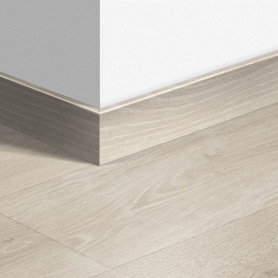 Перваз MDF Quickstep 3547 Дъб горски светлосив 77x14мм QSPSKR03547 2.40м