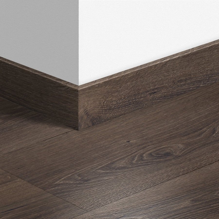 Перваз MDF Quickstep 3553 Пустинен дъб четкан тъмнокафяв 77x14мм QSPSKR03553 2.40м