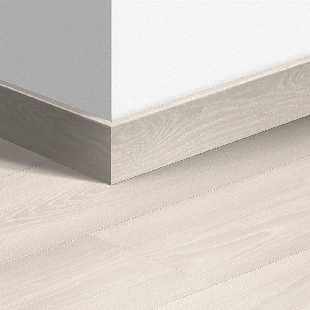 Перваз MDF Quickstep 4757 Дъб премиум бял 77x14мм QSPSKR04757 2.40м