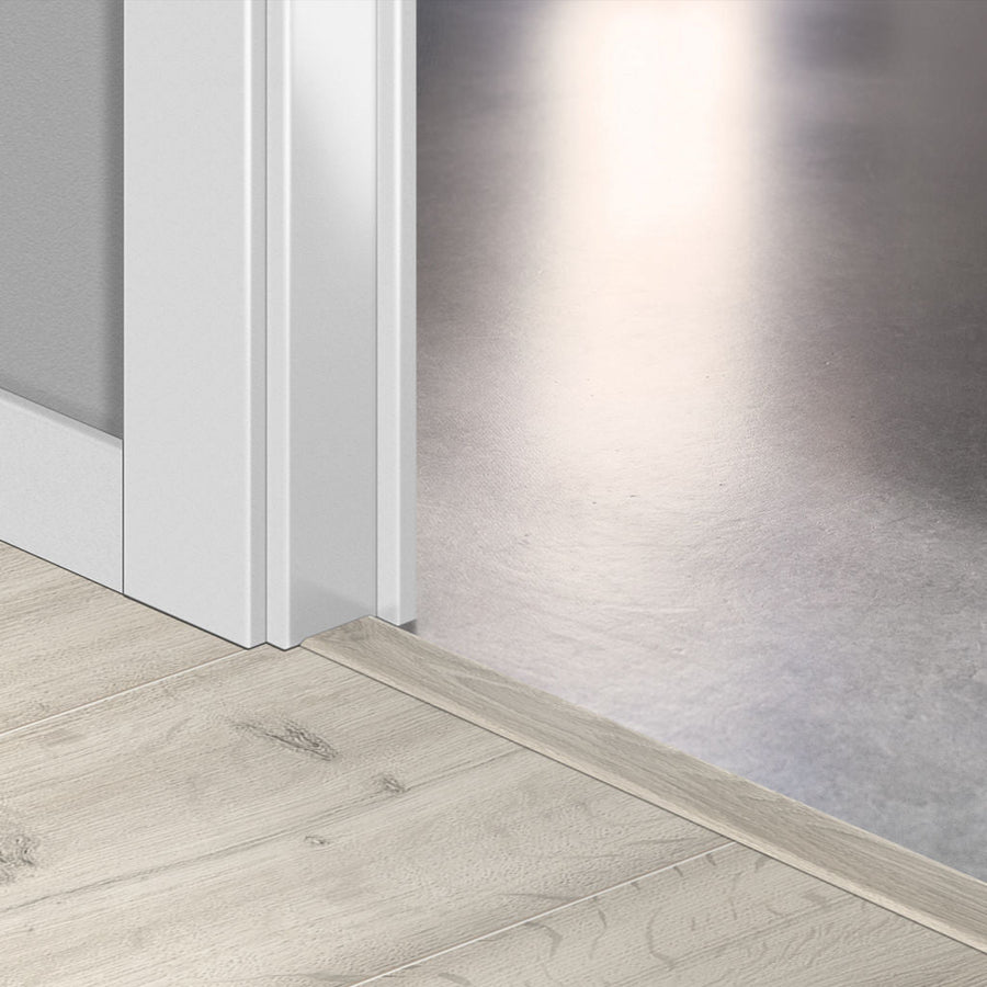Лайстна MDF Incizo 3547 Дъб горски светлосив QSINCP03547 2.15м