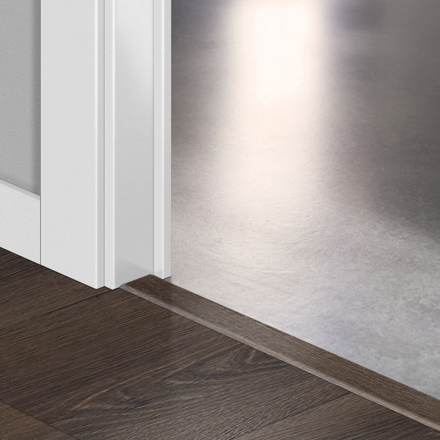 Лайстна MDF Incizo 3553 Дъб пустинен четкан тъмнокафяв QSINCP03553 2.15м