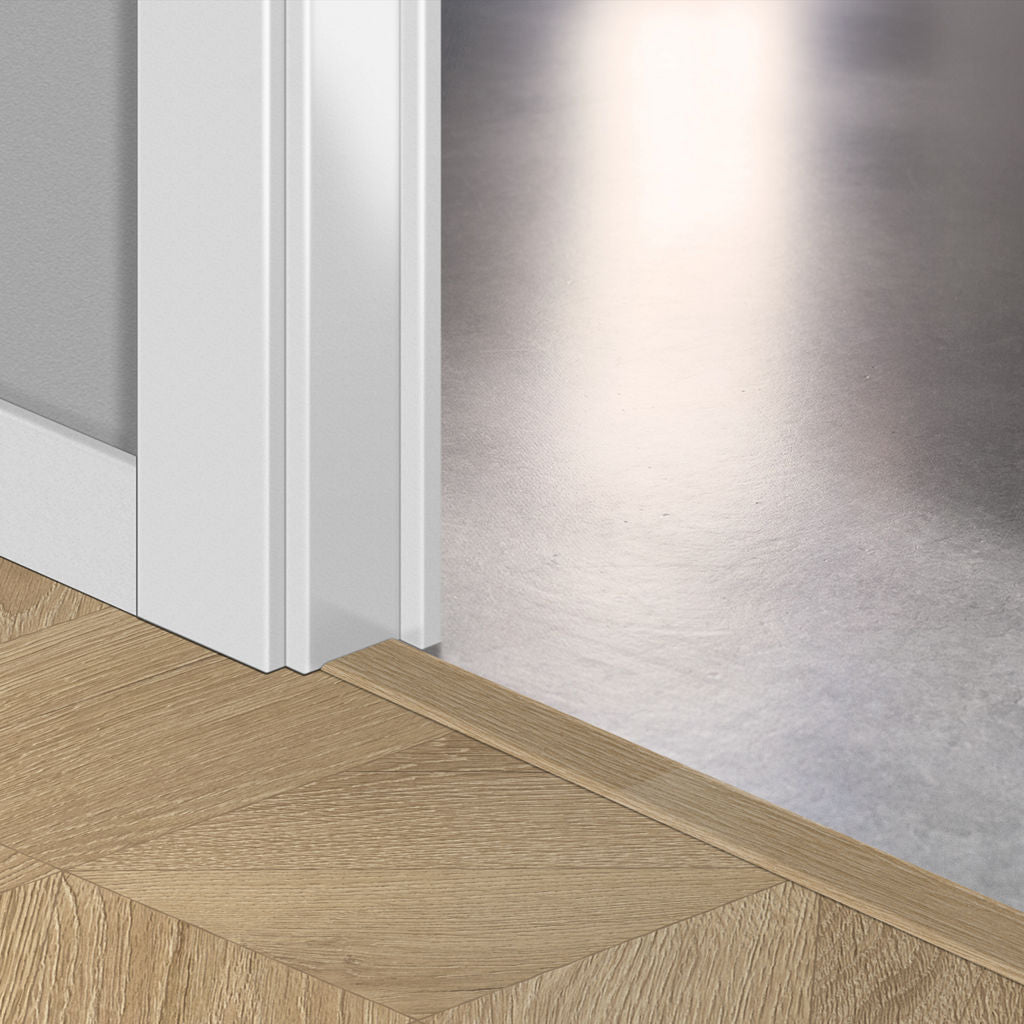 Лайстна MDF Incizo 4142 Кралски дъб естествен QSINCP04142 2.15м