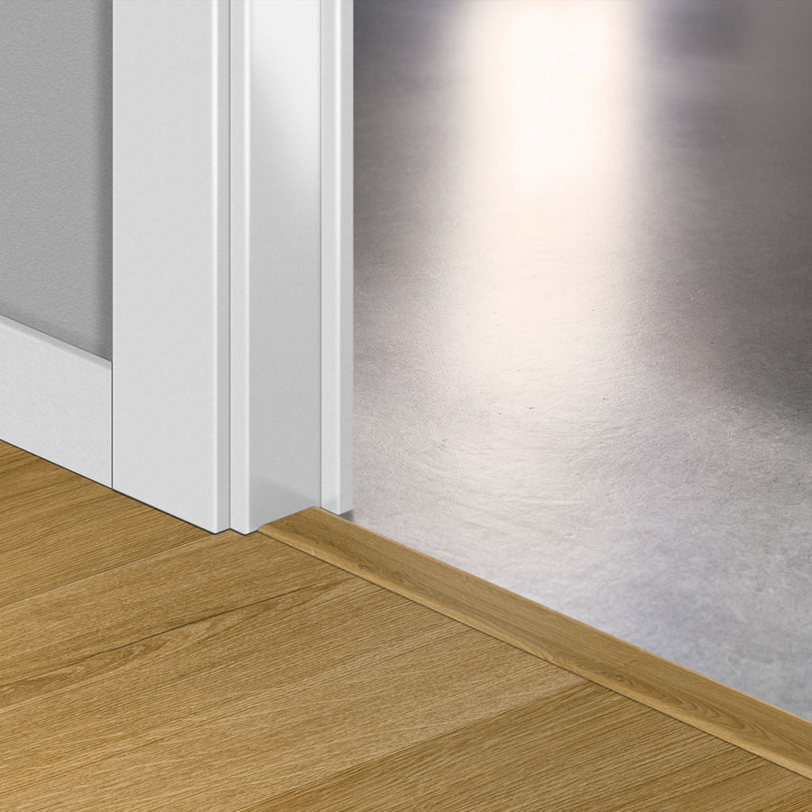 Лайстна PVC Incizo 40238 Ботанически опушен дъб QSVINCP40238 2.00м