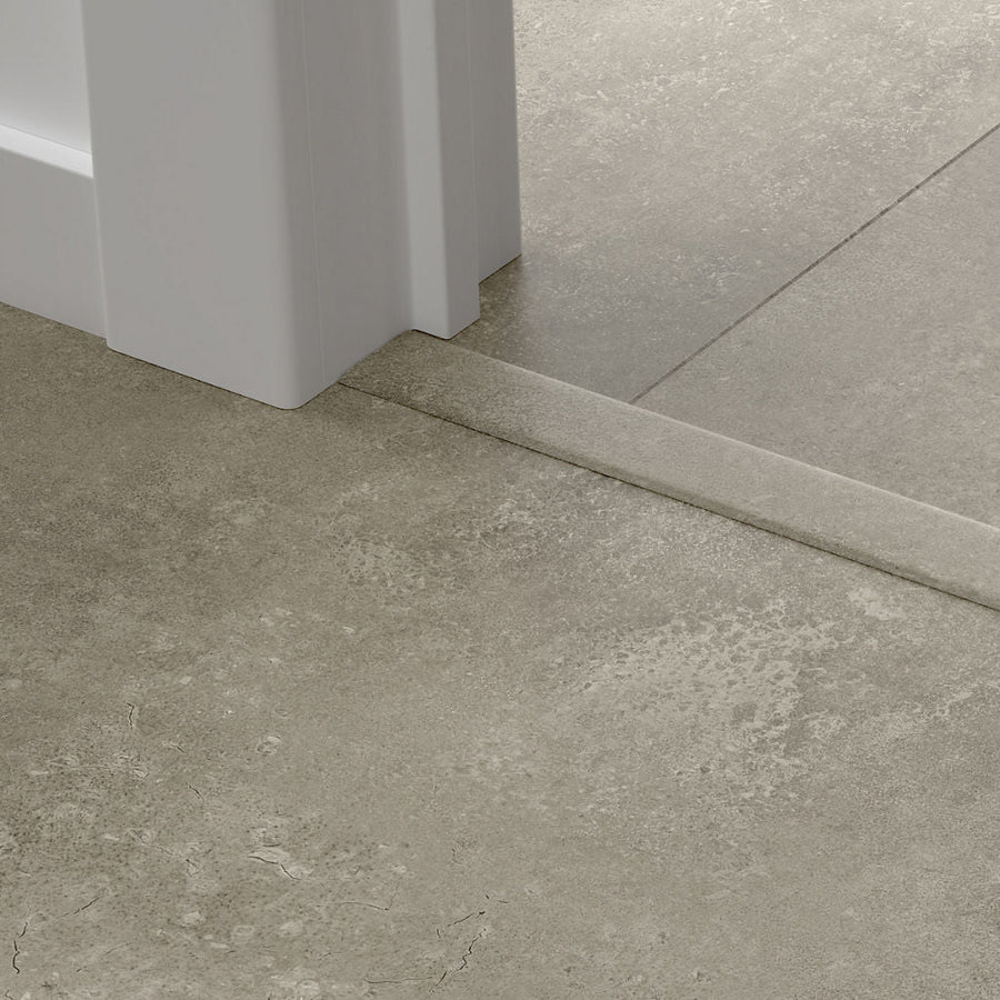 Лайстна PVC Incizo 40273 Мътен бетон QSVINCP40273 2.00м